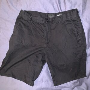 H & M black slim fit shorts